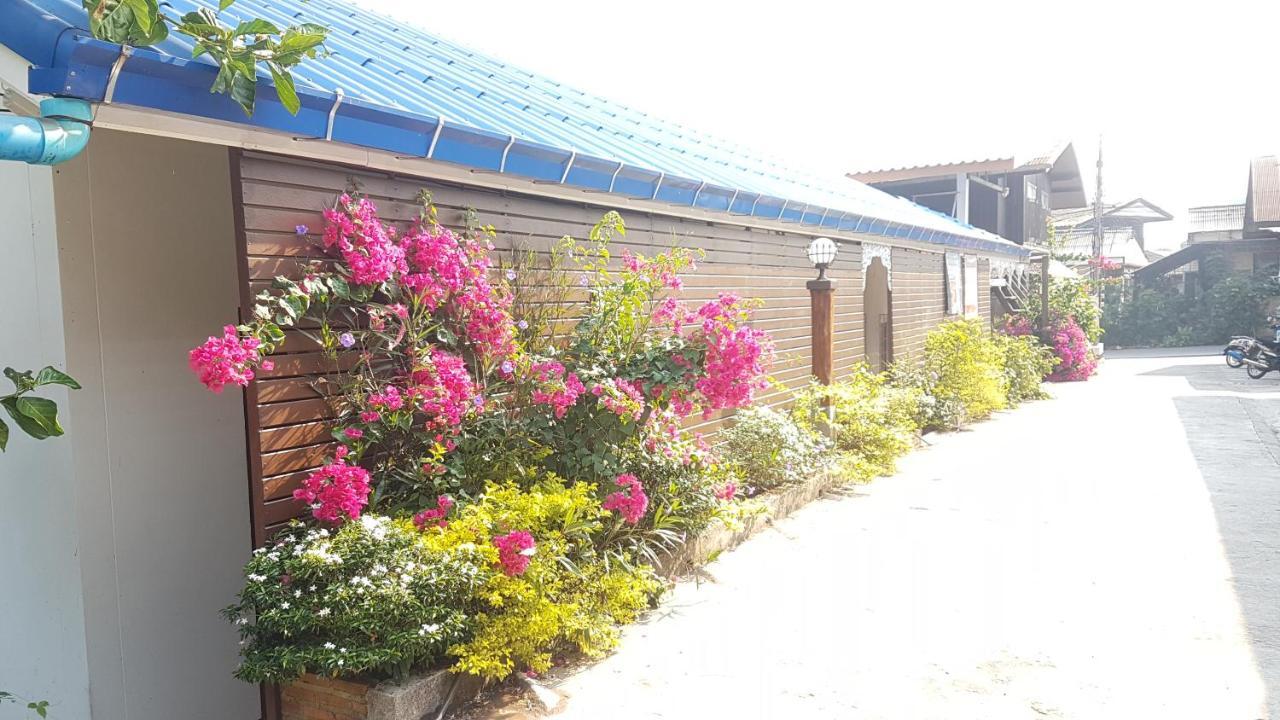 Boondee House Hotel Mae Hong Son Exterior photo