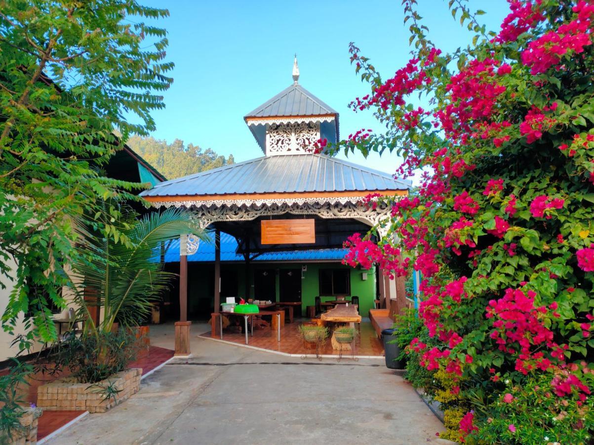 Boondee House Hotel Mae Hong Son Exterior photo